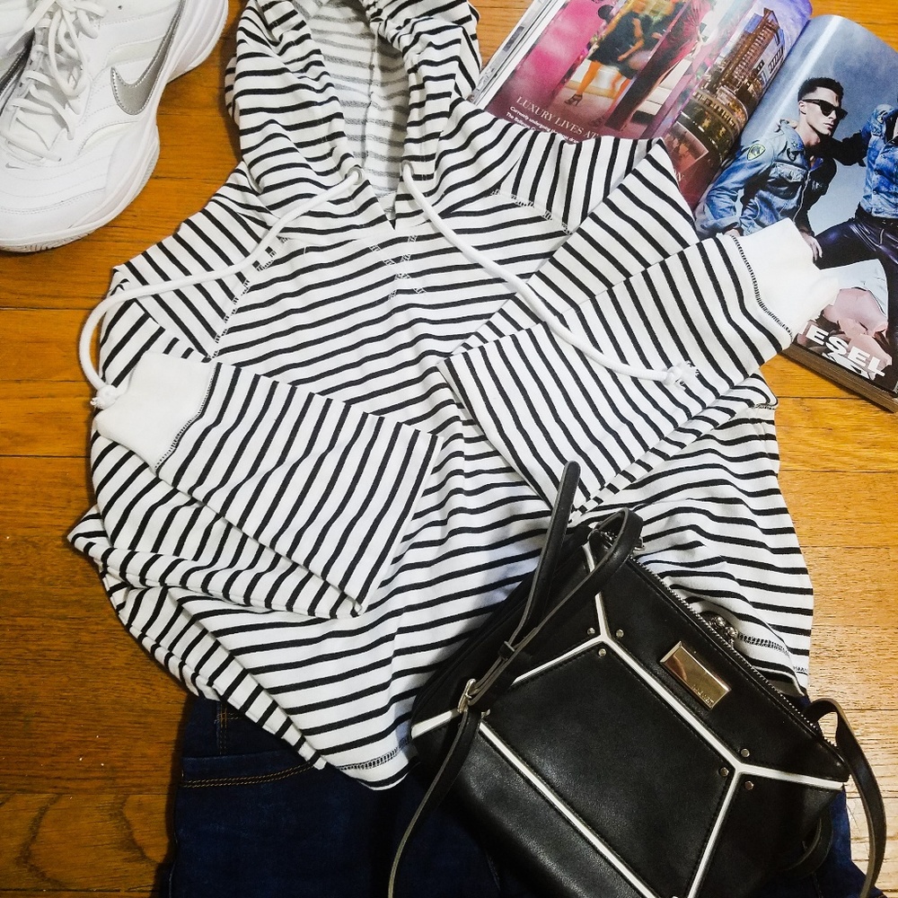 Sweater white and black buddy cropped with stripes, Hodie basic